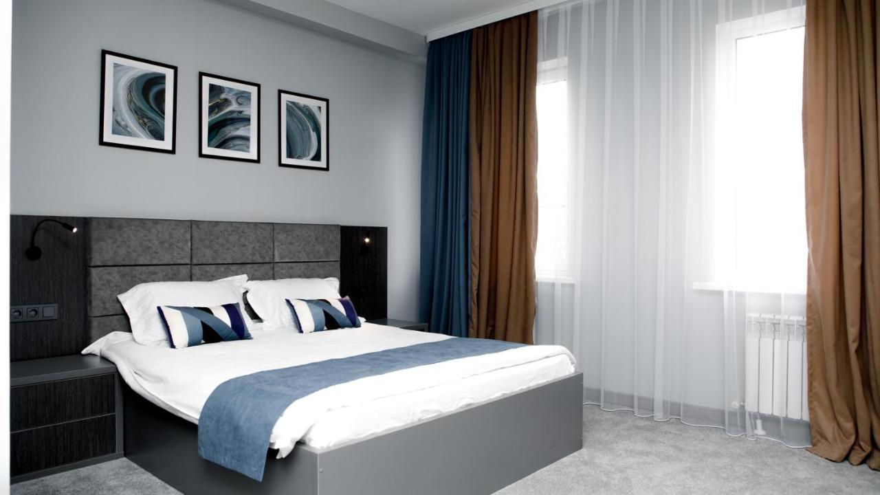 Hotel Zodiac Atyraū Esterno foto